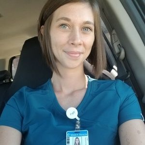 Meet your Posher, Alicia